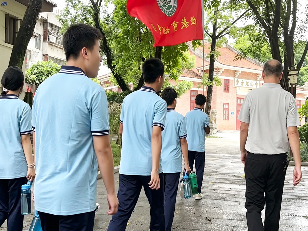 德阳正规小孩子叛逆改变学校推荐指南